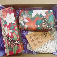 Load image into Gallery viewer, Kew Gardens Gift Box Gardenia &amp; Neroli
