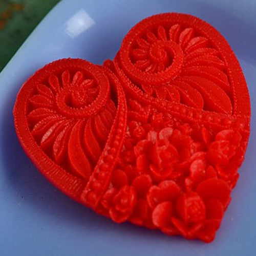 Resin Large Heart Brooch Red
