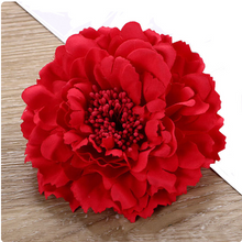 Load image into Gallery viewer, Peony Flower Hair Clip Red
