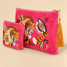 Load image into Gallery viewer, Powder Velvet Zip Pouch Tiger
