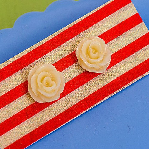 Resin Rose Earrings Vanilla