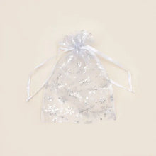 Load image into Gallery viewer, Silver Snowflake Organza Bag 22 x 15 cm
