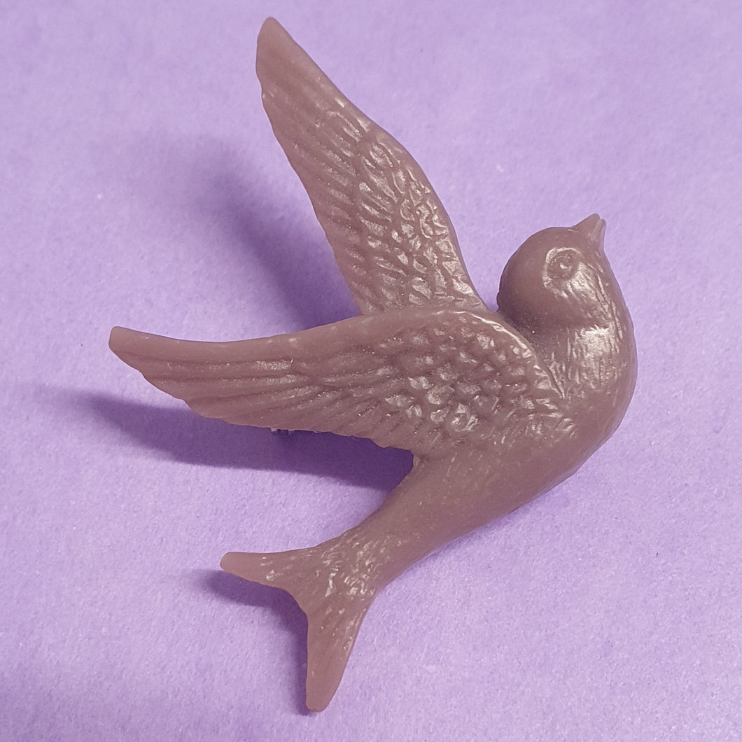 Resin Flying Bird Brooch Grey
