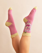 Load image into Gallery viewer, Powder Initial Socks Letter D
