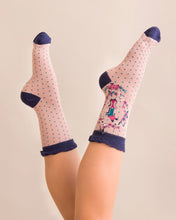 Load image into Gallery viewer, Powder Initial Socks Letter I
