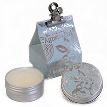 Load image into Gallery viewer, Agnes &amp; Cat Lip Balm Manuka Honey
